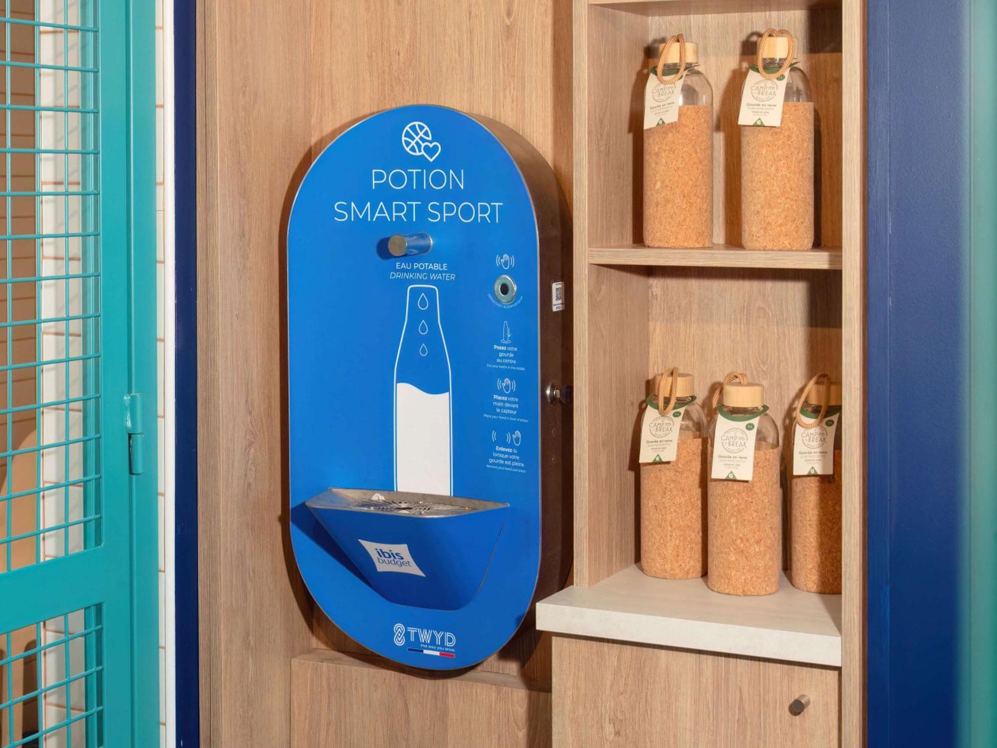 Ibis Budget Pertuis Portes Du Luberon מראה חיצוני תמונה
