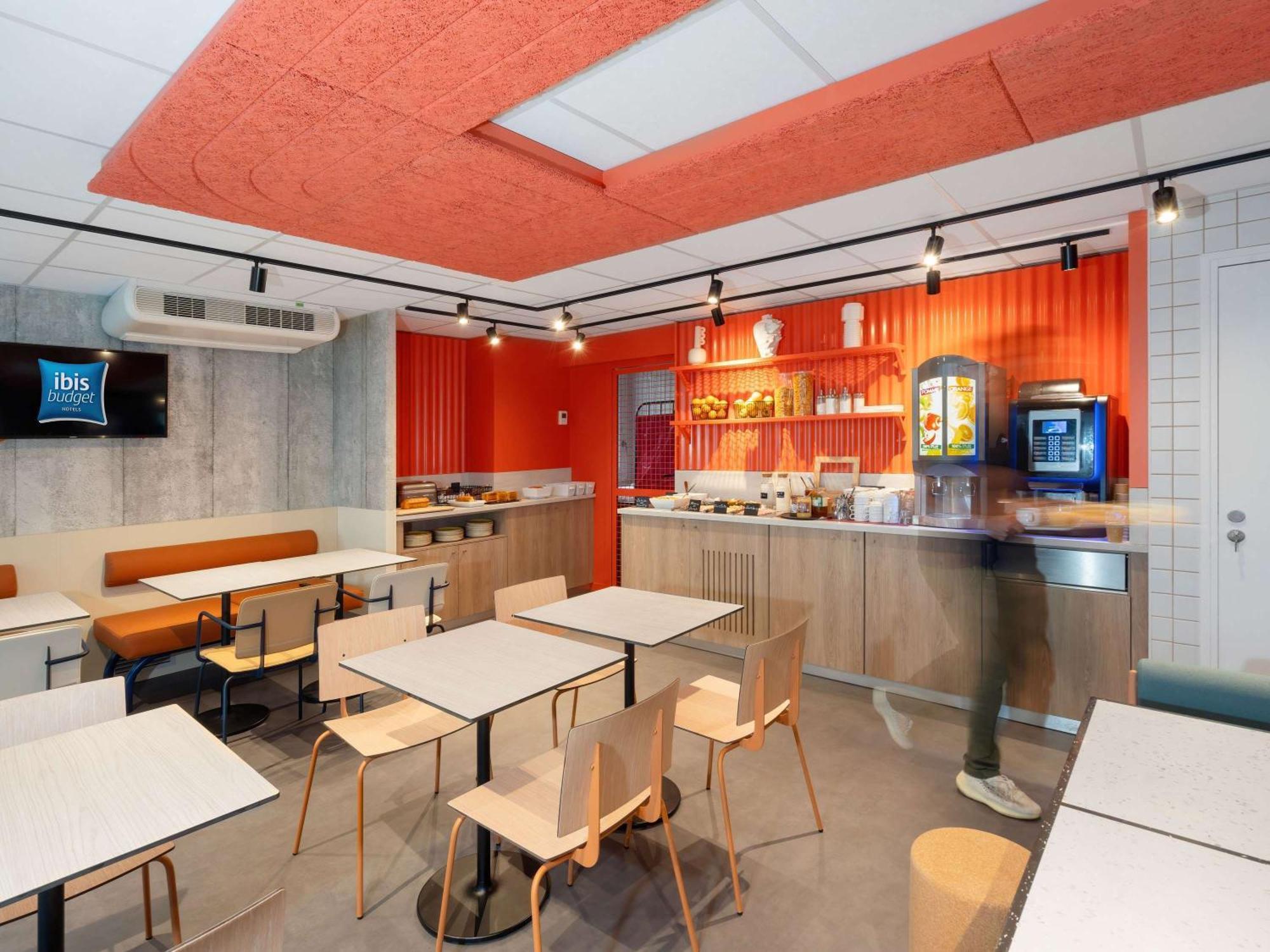 Ibis Budget Pertuis Portes Du Luberon מראה חיצוני תמונה
