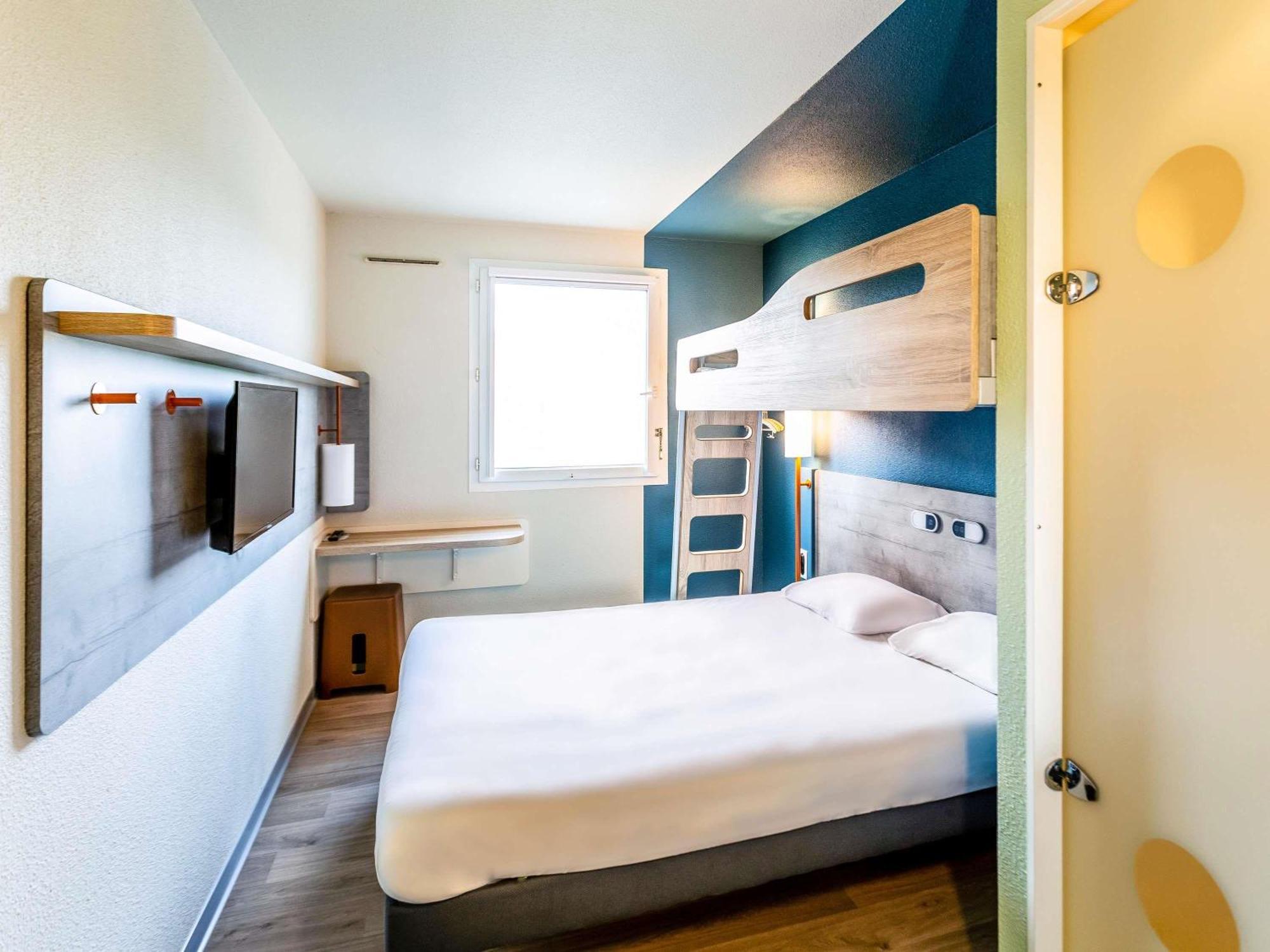 Ibis Budget Pertuis Portes Du Luberon מראה חיצוני תמונה