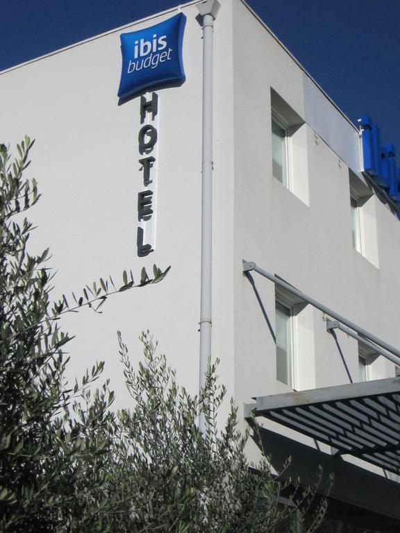 Ibis Budget Pertuis Portes Du Luberon מראה חיצוני תמונה